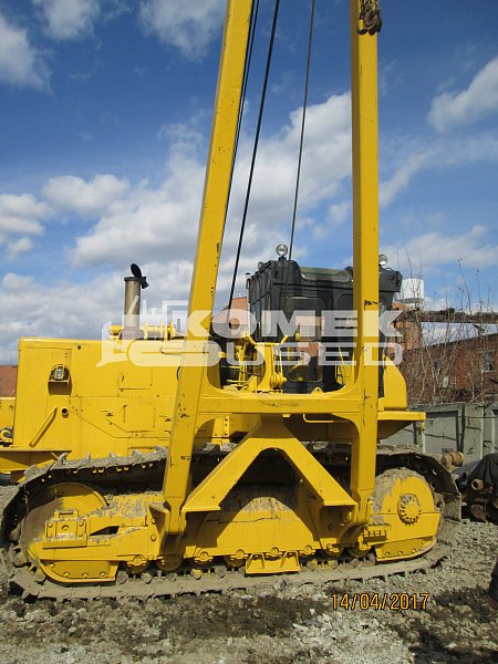 Трубоукладчик  Komatsu D355C-3